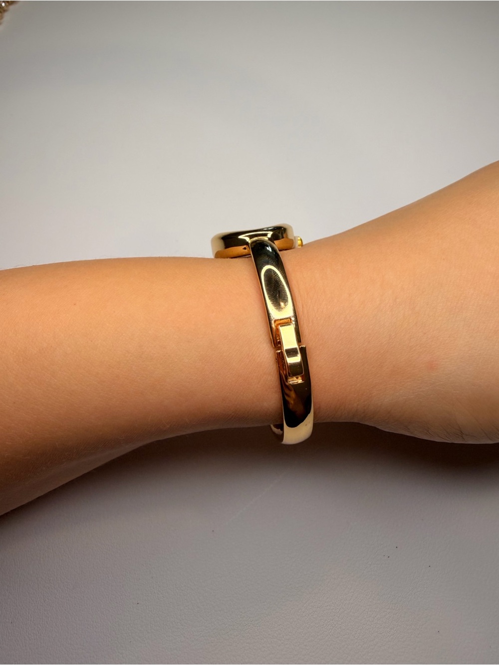 Elegant Gold-Tone Stainless Steel Bangle Watch - Picture 10 of 15